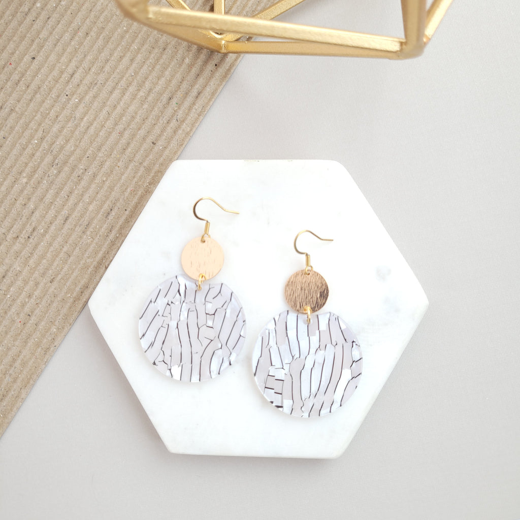 Zoey Earrings - Pearl Black Stripe