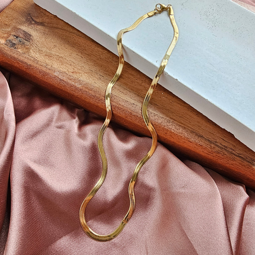 Luxe Gold Delicate Herringbone Chain - 16"