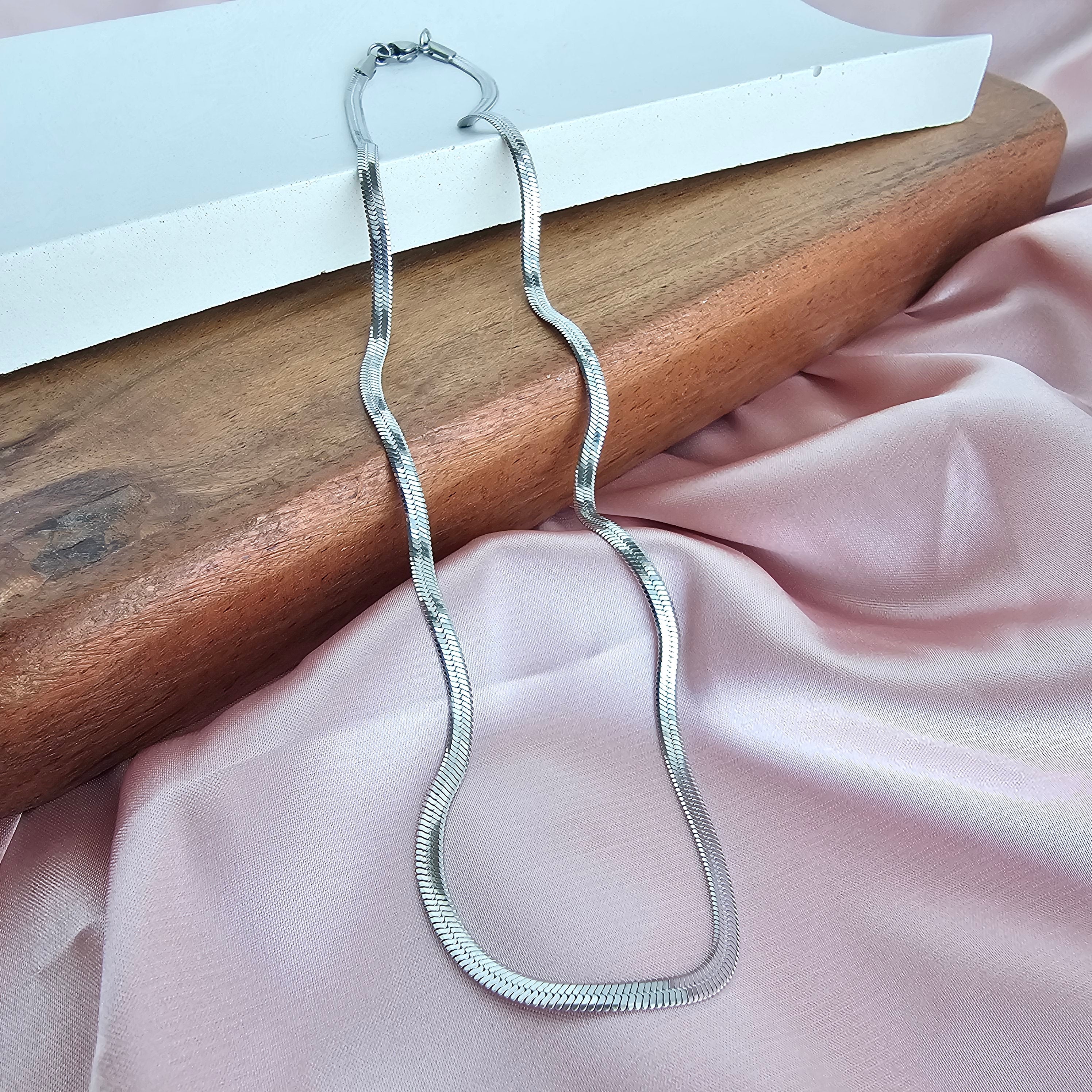 Luxe Silver Delicate Herringbone Chain - 18"