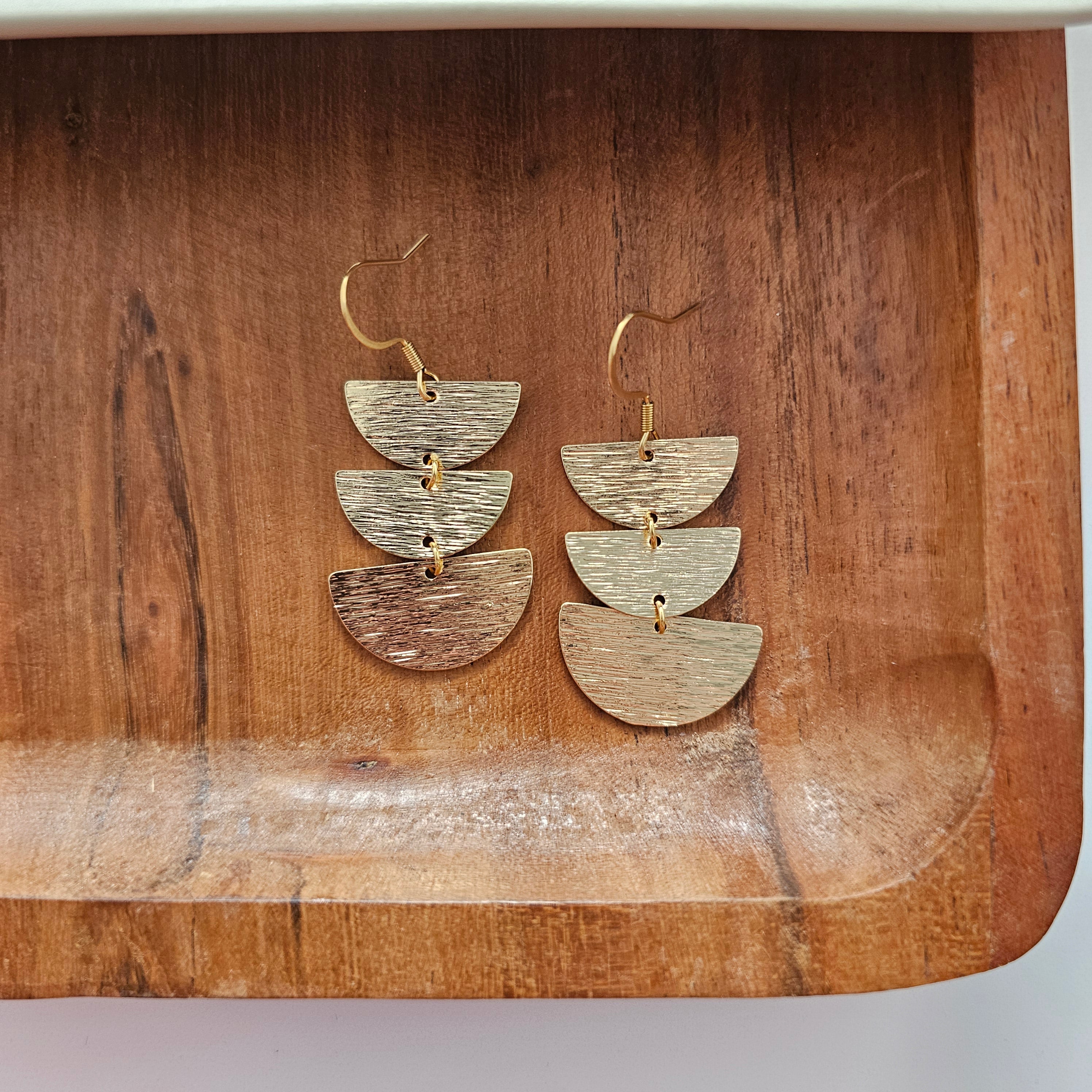 Kinsley Earrings - Gold