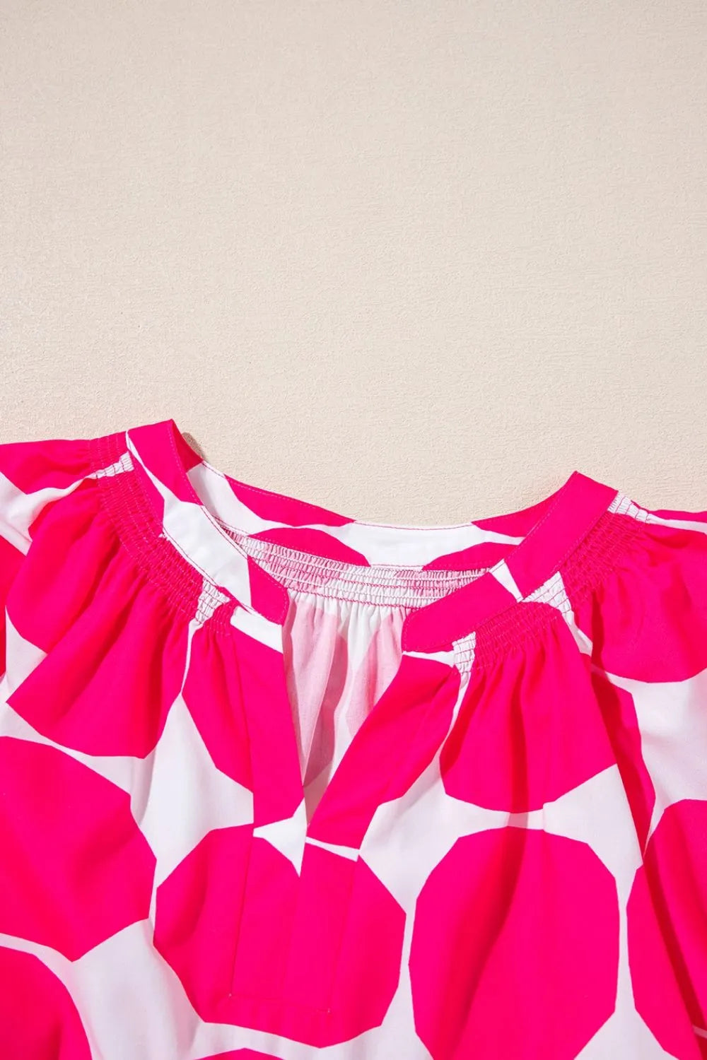 Contrast Notched Flutter Sleeve Dress