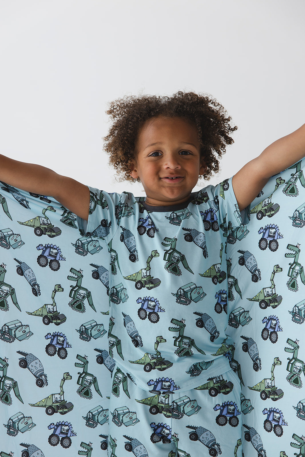 Emilio - Lightweight Blanket