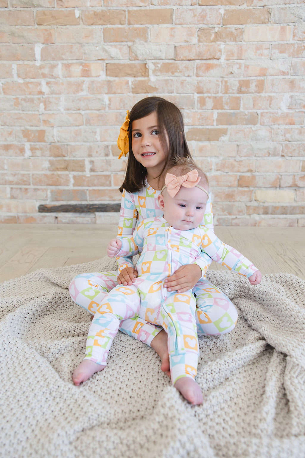 Clubhouse Cabana - Zippy