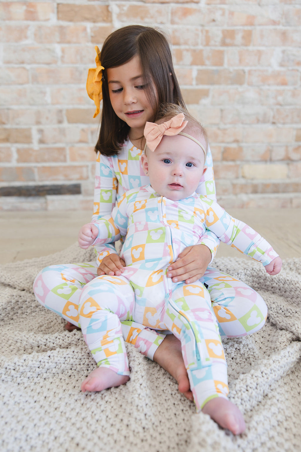 Clubhouse Cabana - Zippy