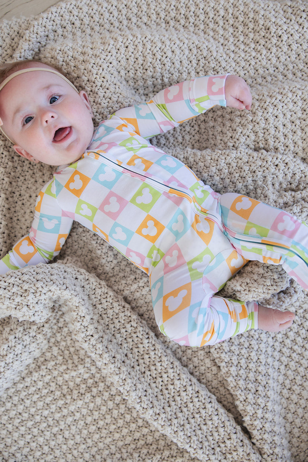 Clubhouse Cabana - Zippy