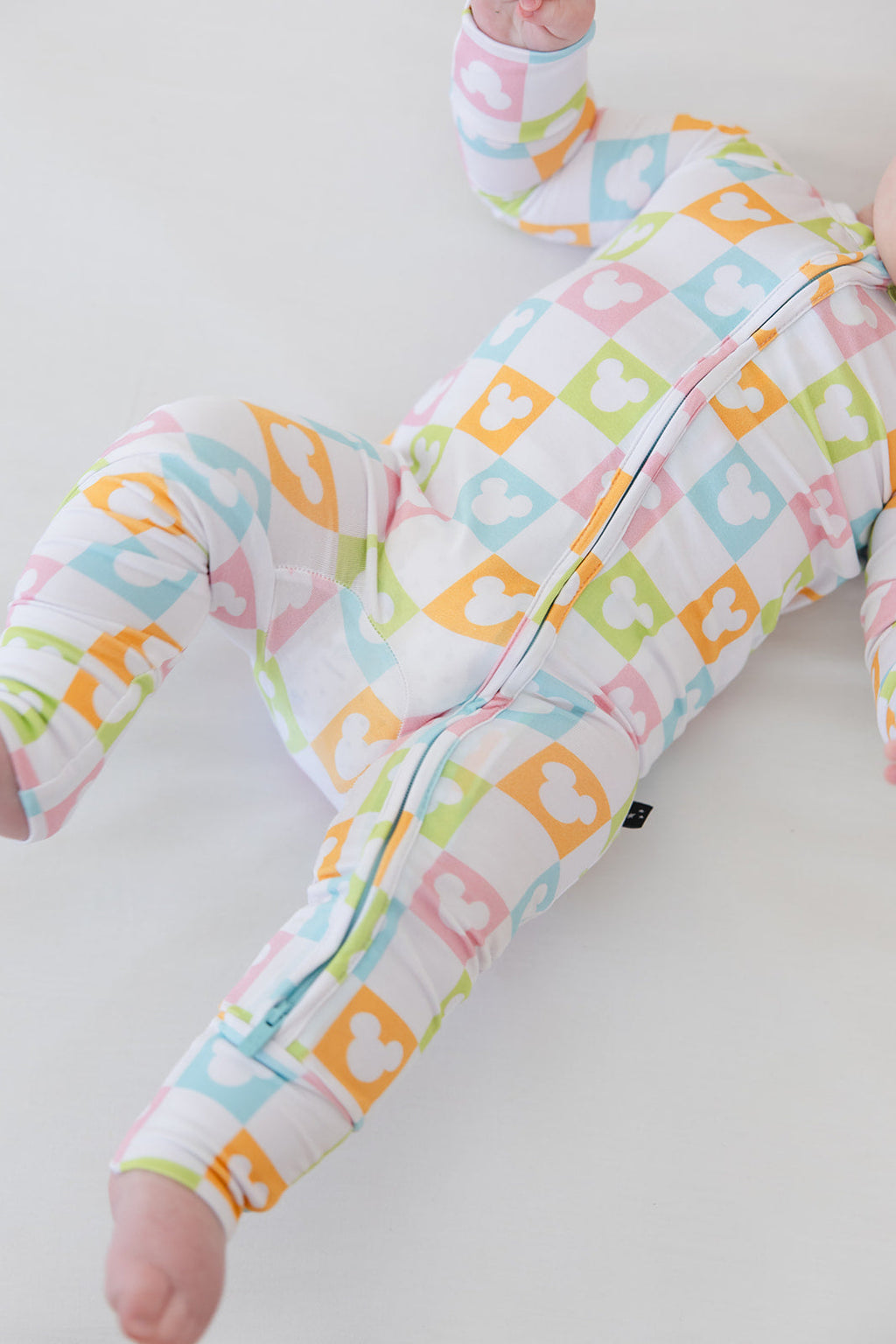 Clubhouse Cabana - Zippy