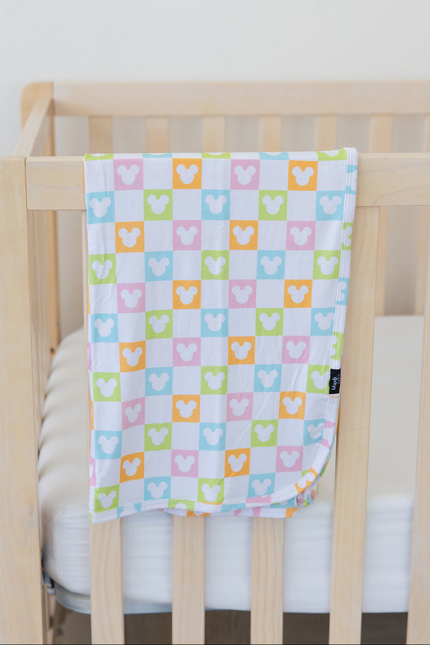 Clubhouse Cabana - Lightweight Blanket