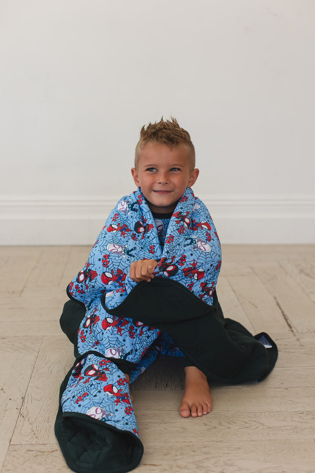 Webs UP - Quilted Blanket