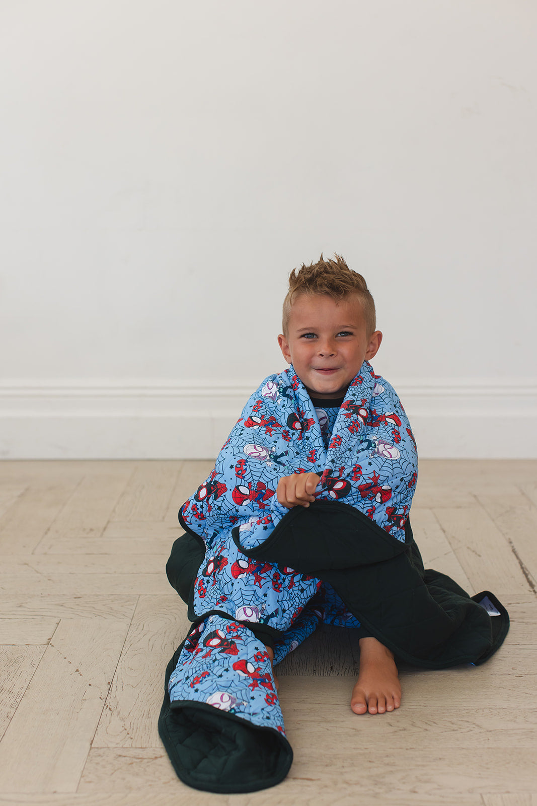 Webs UP - Quilted Blanket
