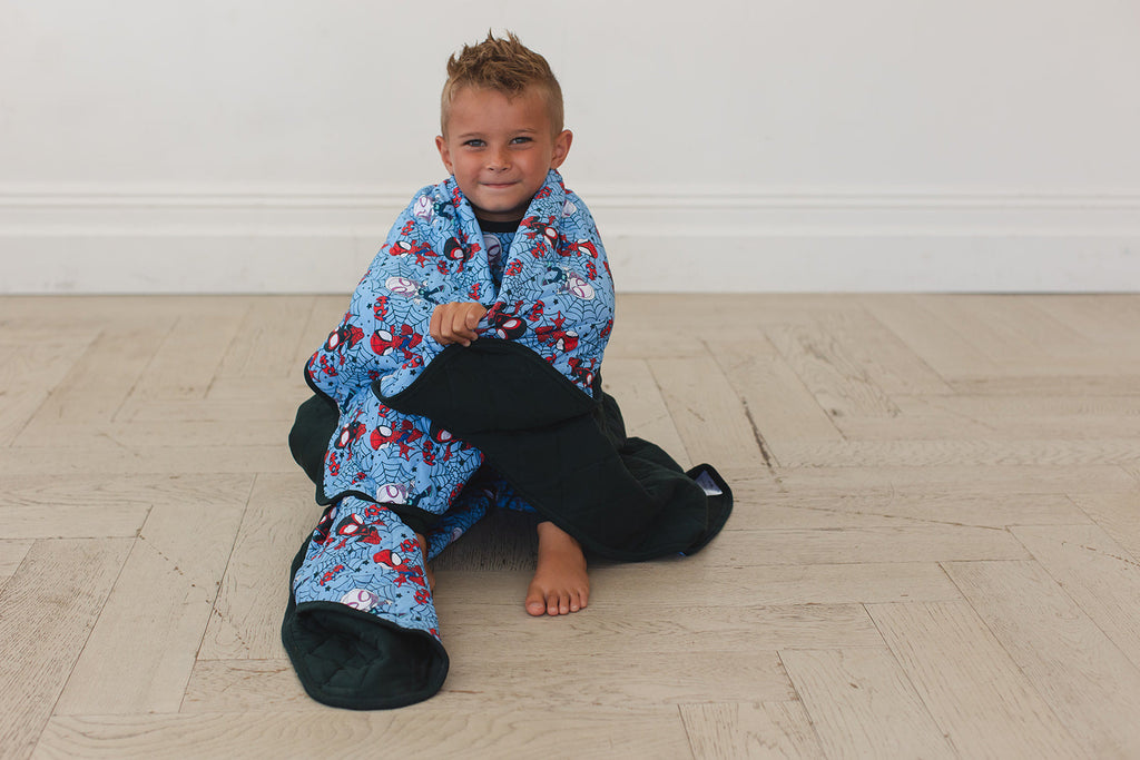 Webs UP - Quilted Blanket