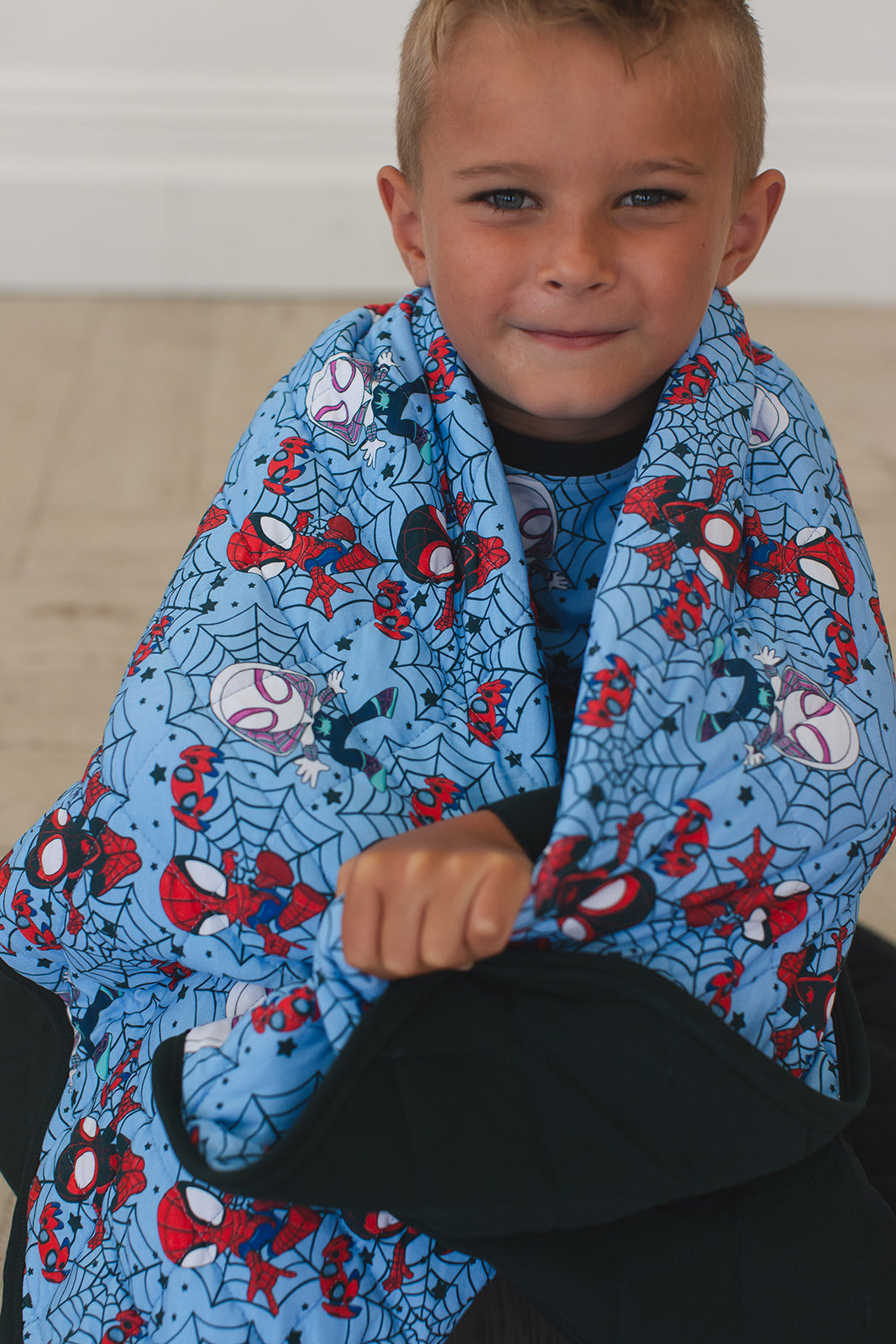 Webs UP - Quilted Blanket