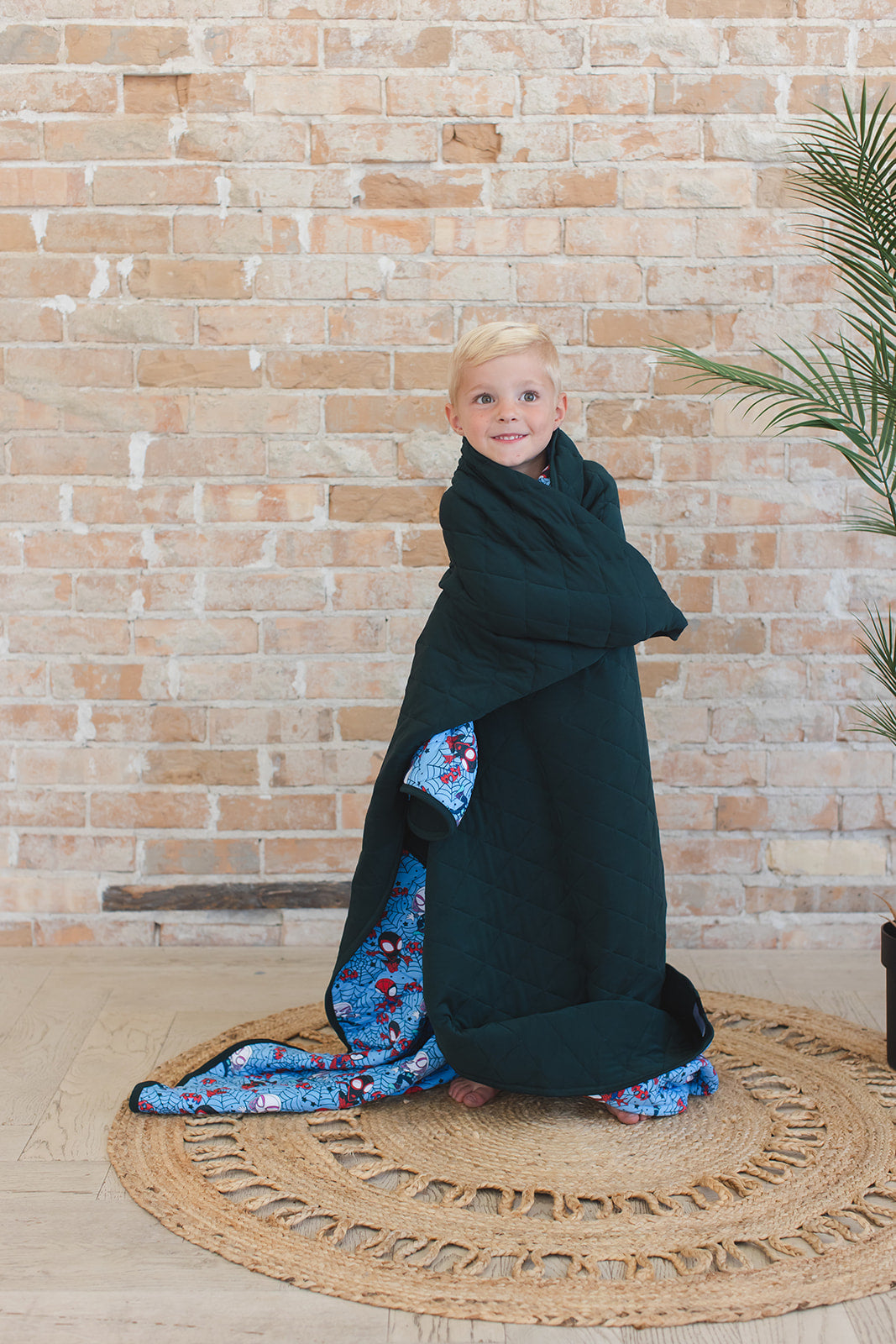Webs UP - Quilted Blanket