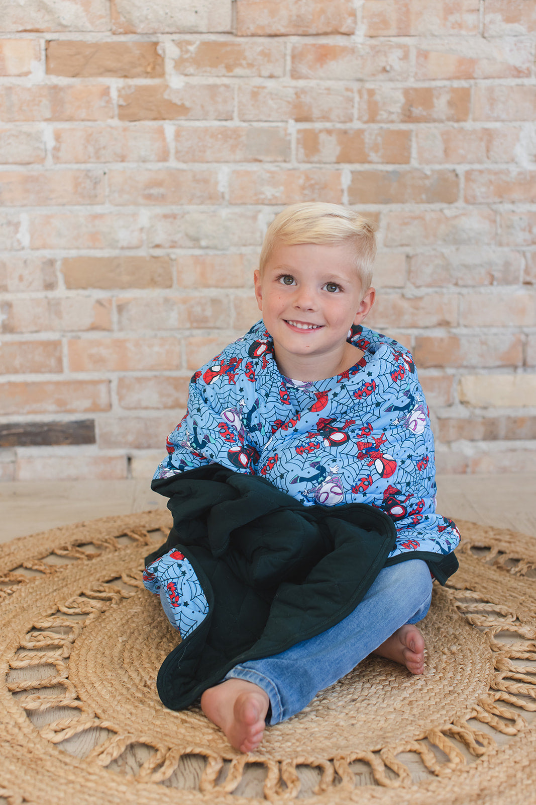 Webs UP - Quilted Blanket