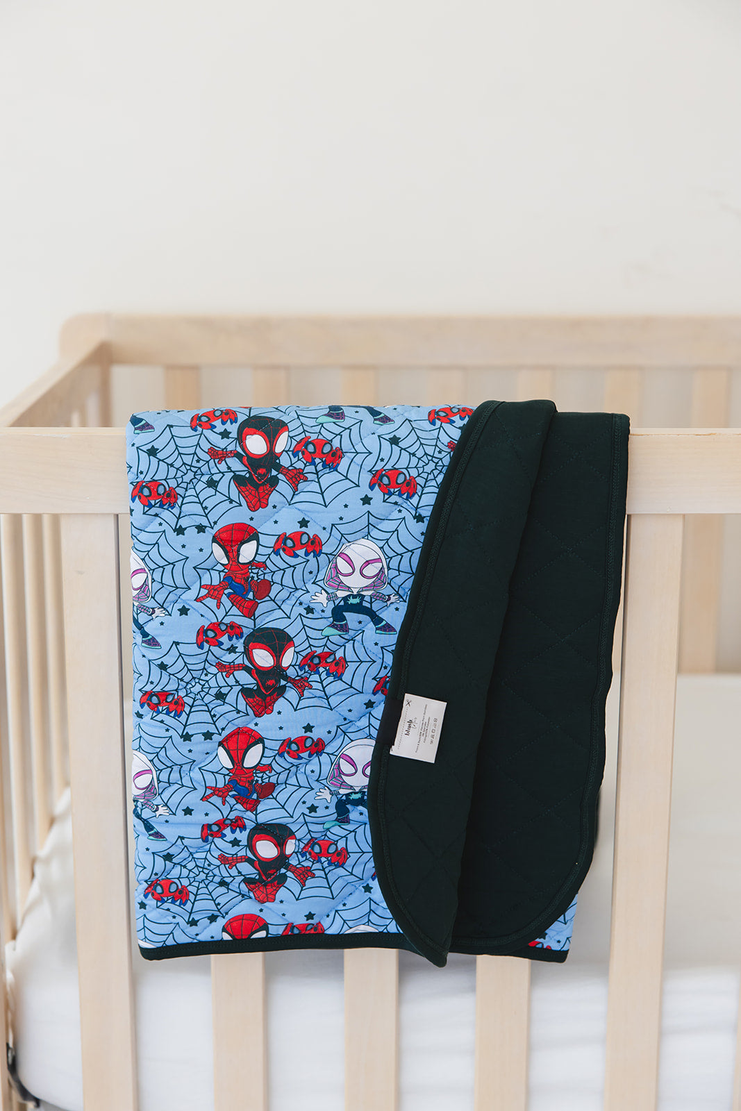 Webs UP - Quilted Blanket
