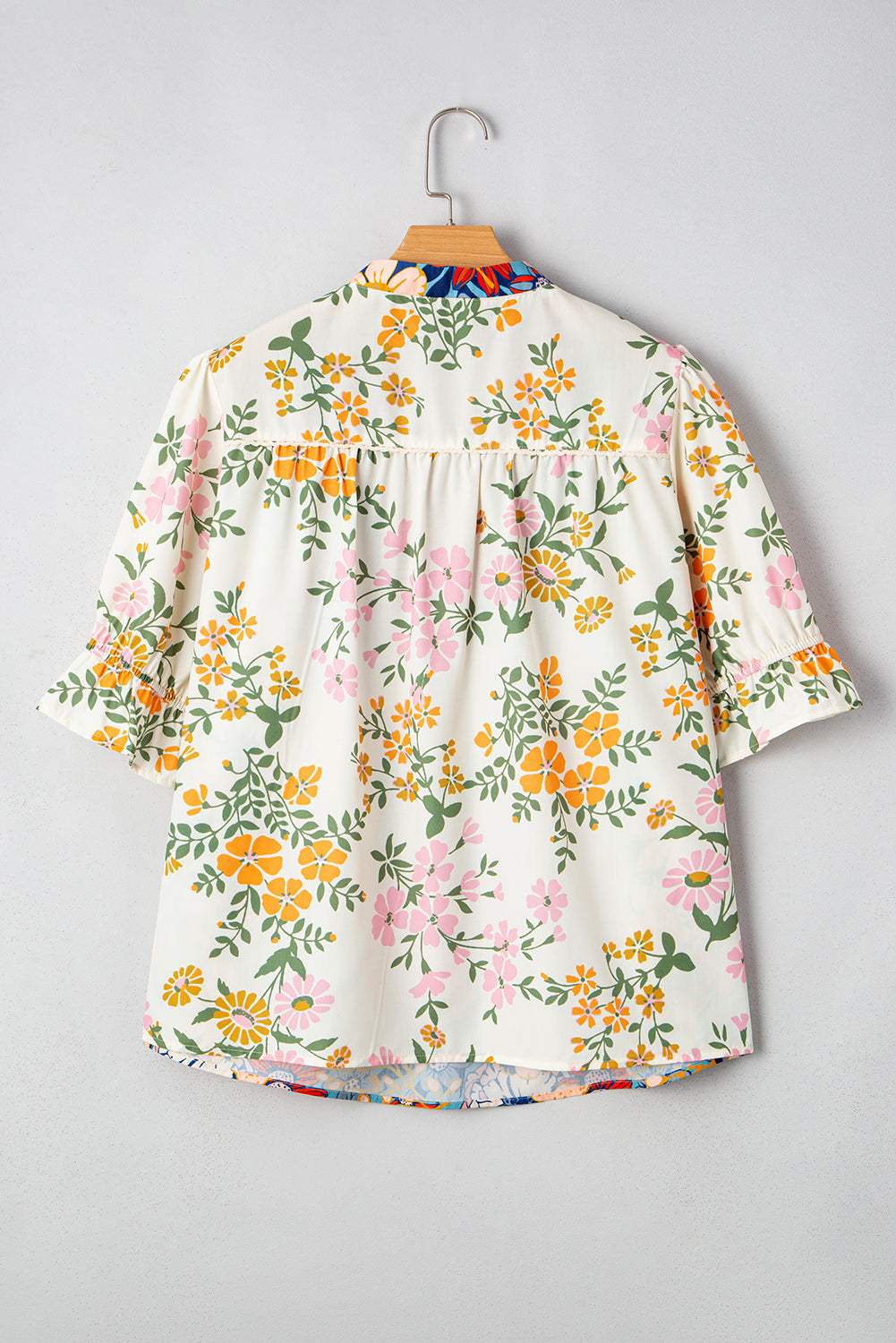 Plus Size Floral V-Neck Puff Sleeve Blouse