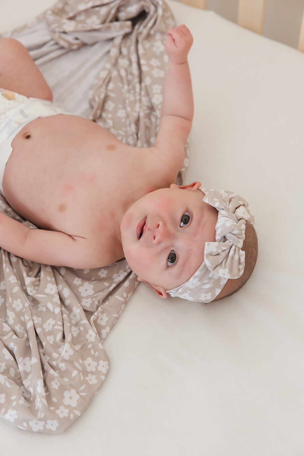 Calista - Lightweight Blanket