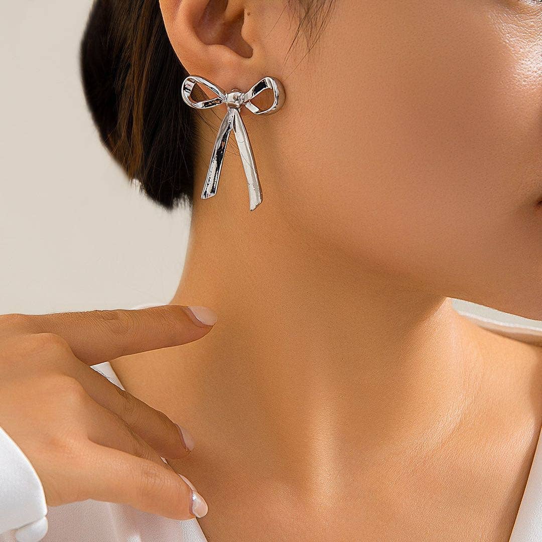 Bow earrings
