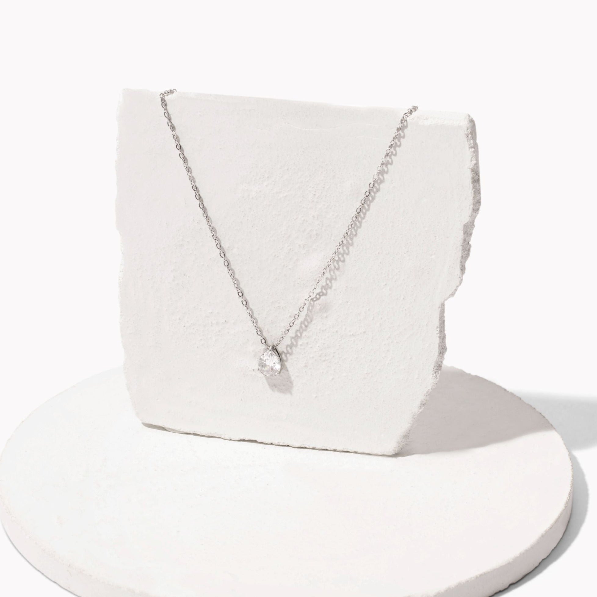 Dew Necklace