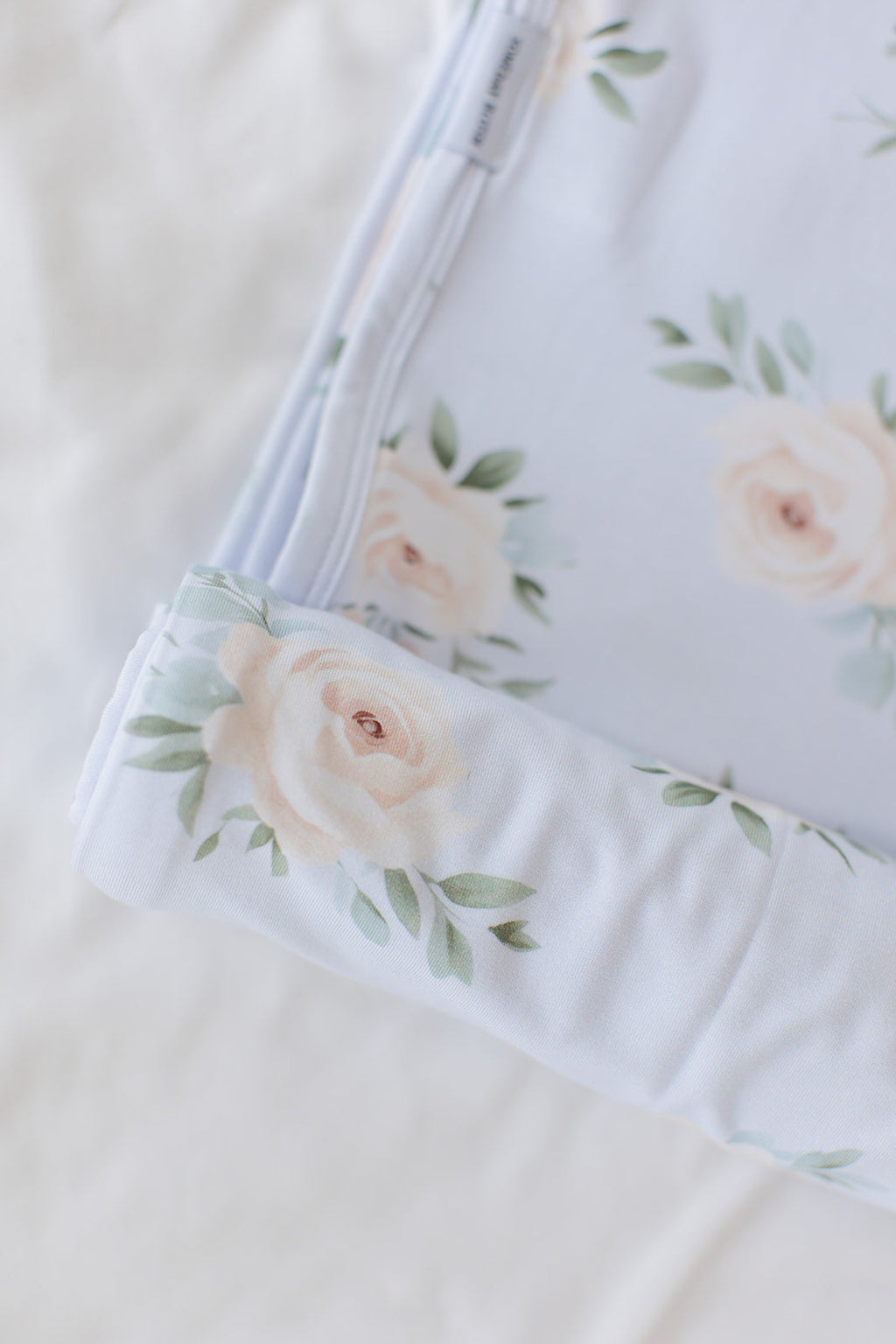 Cosette - Lightweight Blanket