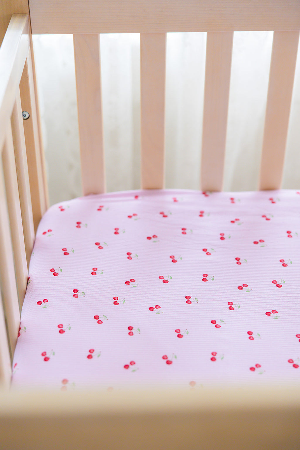Cherry (ribbed) - Crib Sheet