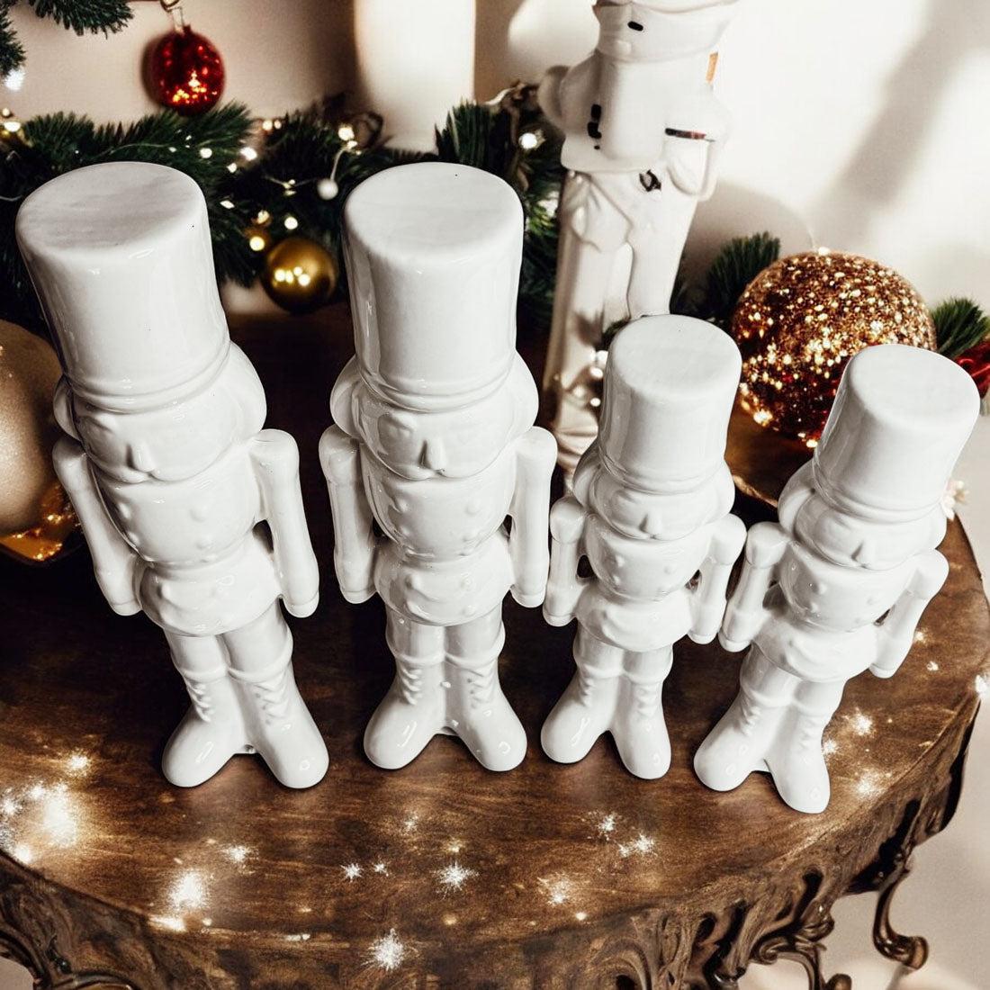 Nutcracker Set White