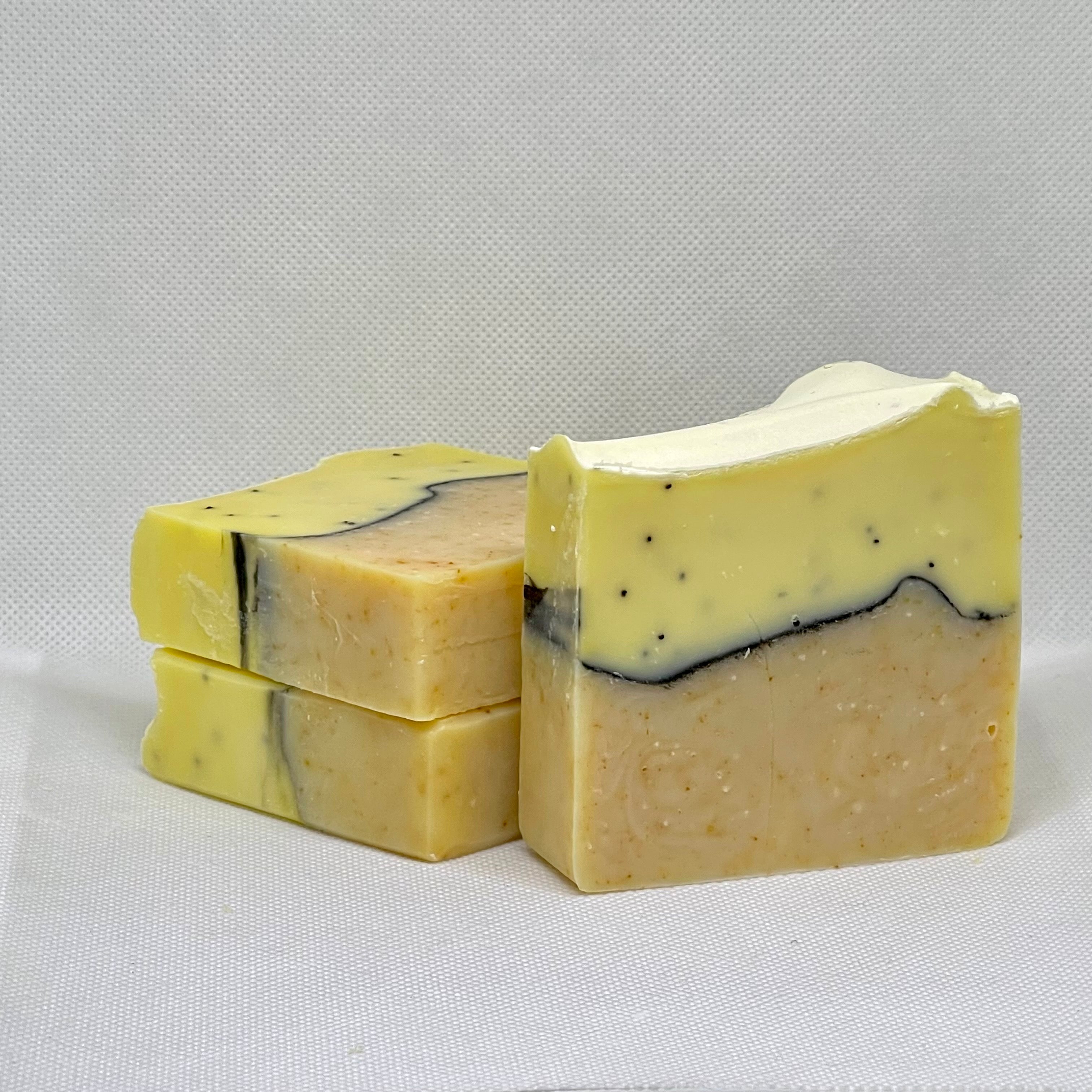 LEMON POPPYSEED HANDCRAFTED SOAP