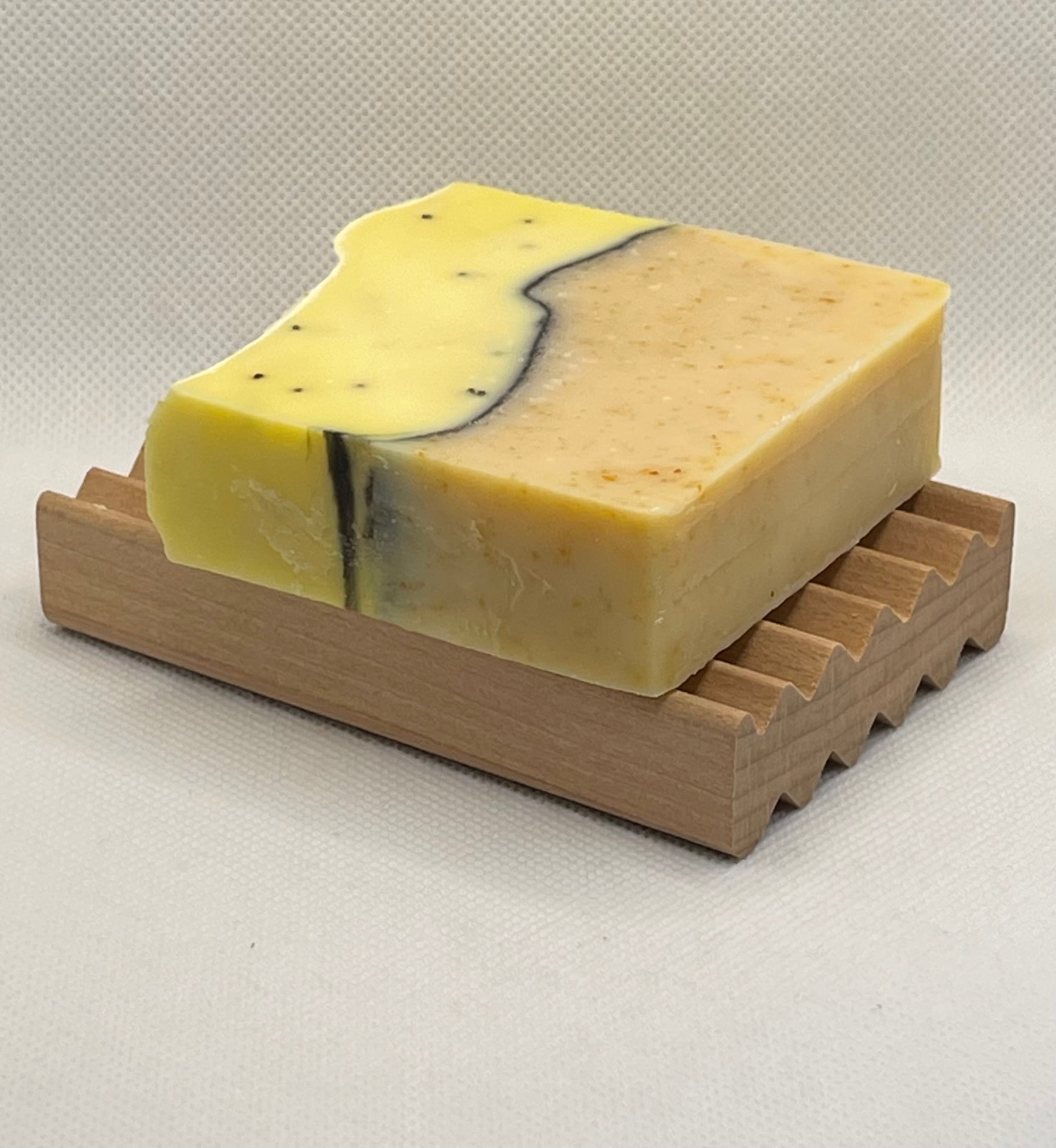 LEMON POPPYSEED HANDCRAFTED SOAP
