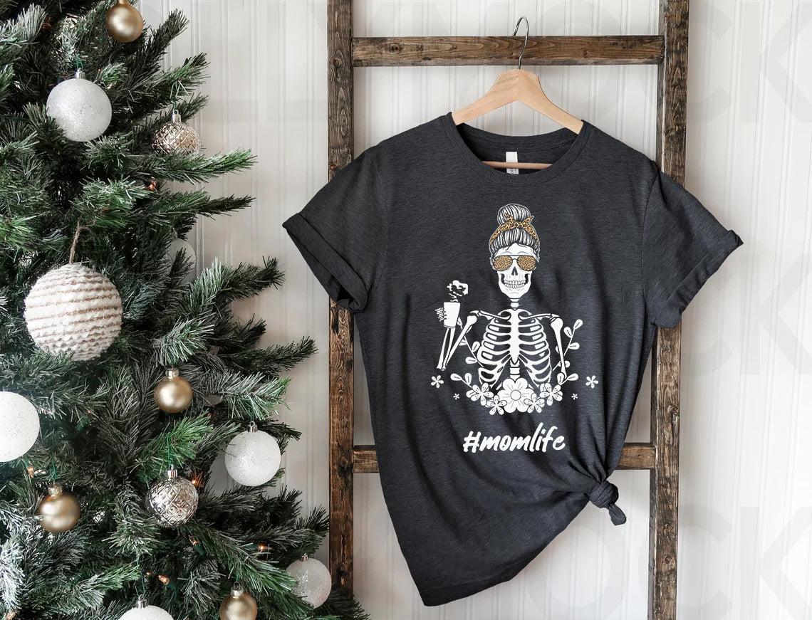 #momlife Graphic Tee