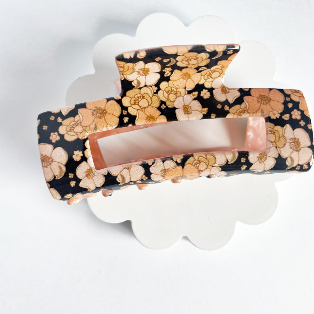 Thread Mama Dark Floral Claw Clip
