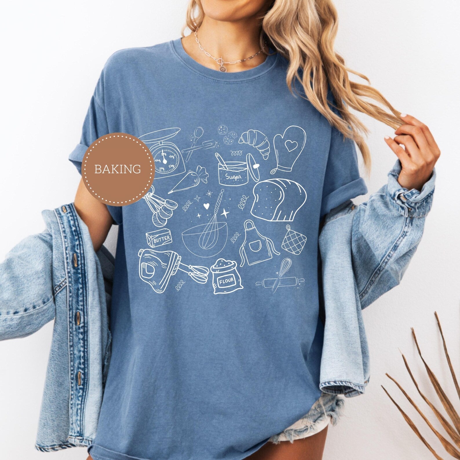Baking Doodle Icons Graphic Tee