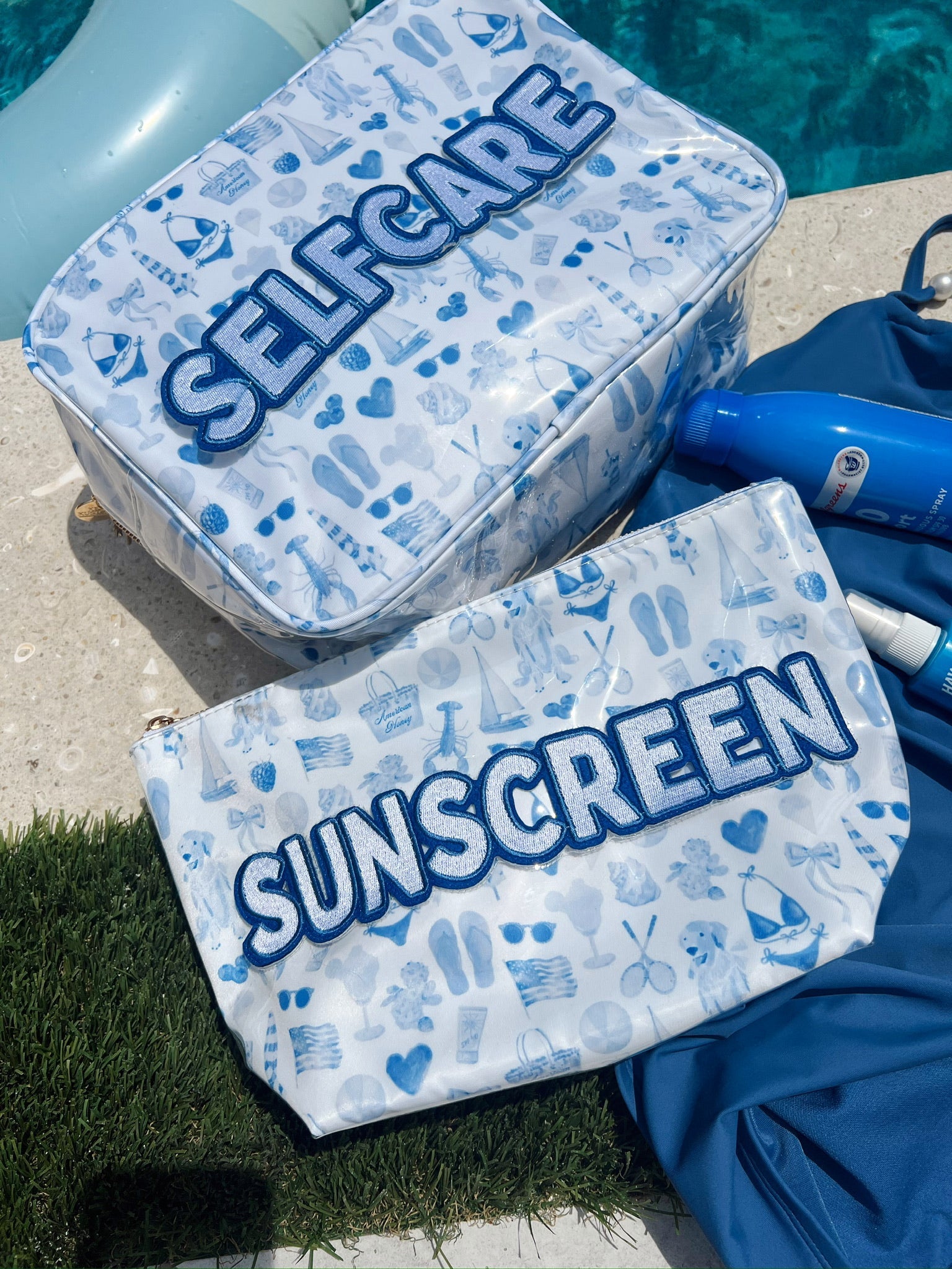 Sunscreen - Blue Americana Clear Coat Bag