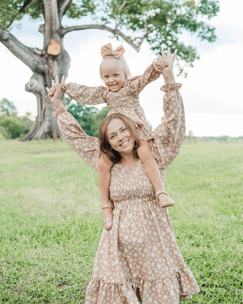 Caroline Long Sleeve Square Neck Dress - Light Khaki Floral