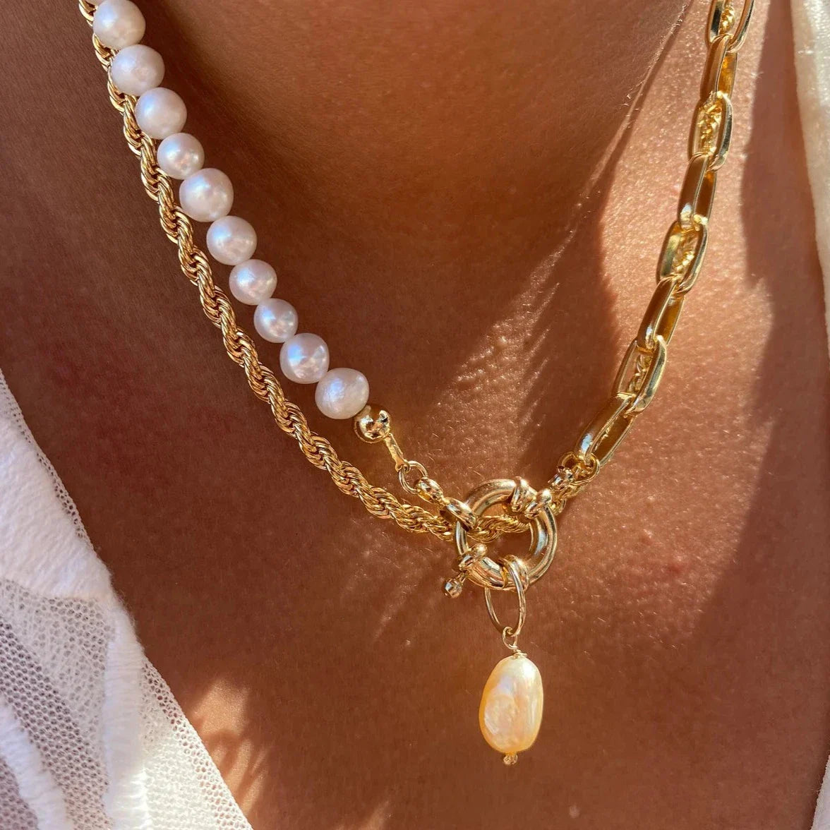 Garnet Pearl Necklace