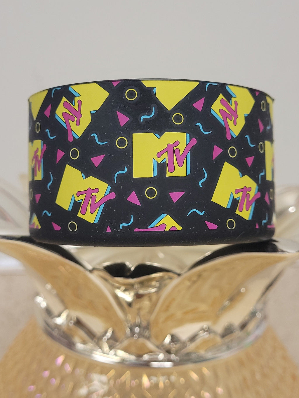 Music Television Silicone Boot Bumper Sleeve for Tumbler