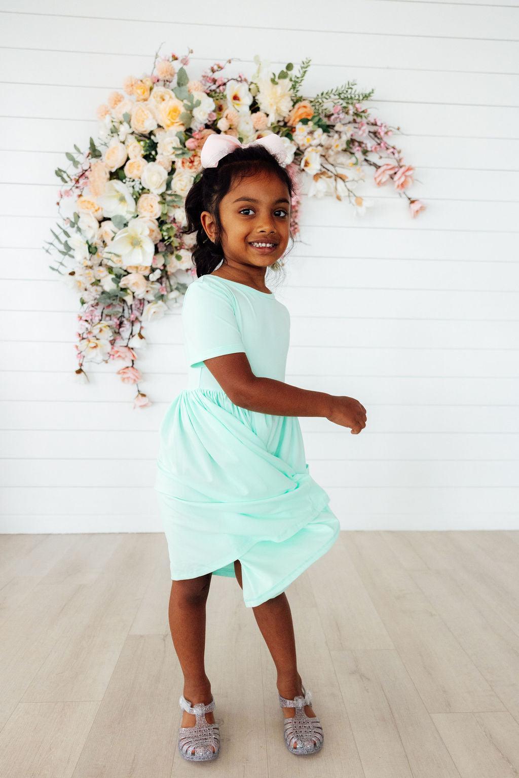 Pastel Green S/S Pocket Twirl Dress