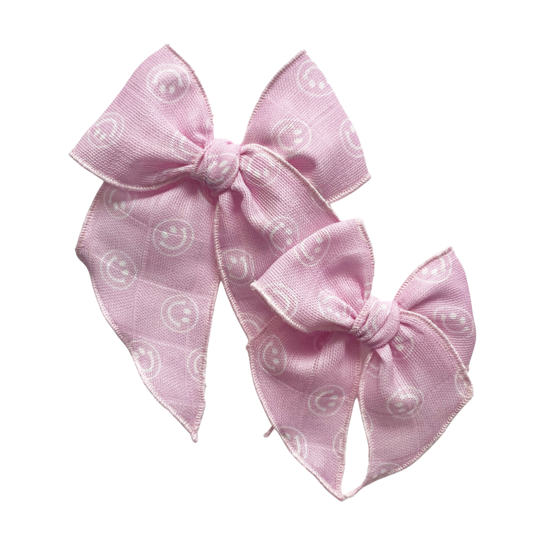 Bubblegum Smile Elle Bow